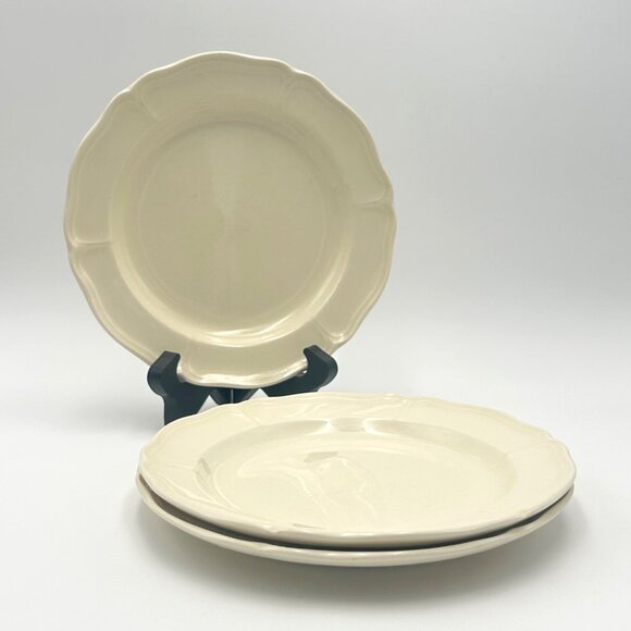 Vintage Wedgwood Queens Shape Cream Salad Plates |England Collectible, Set of 3 - Picture 1 of 13